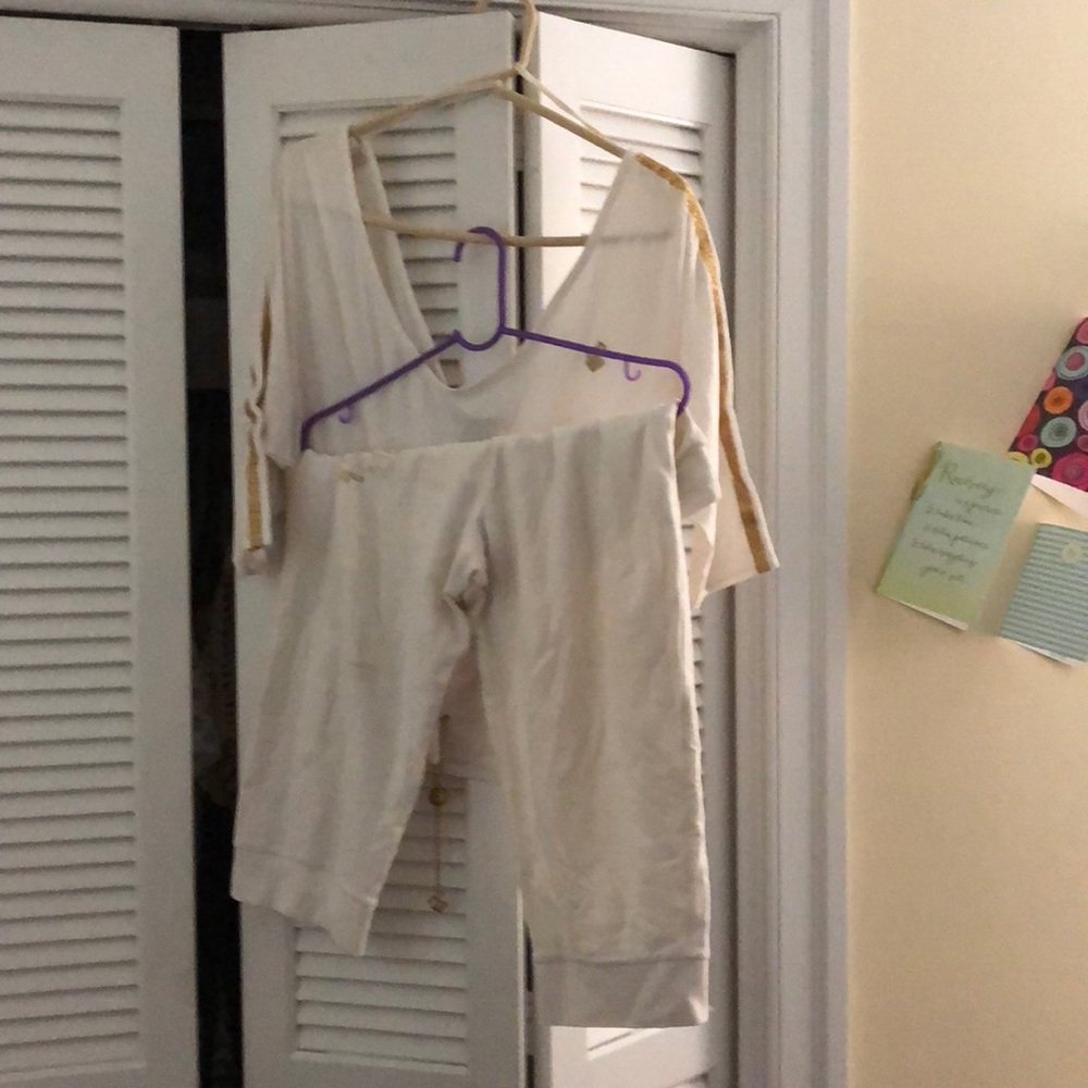 Roca wear crop outfit